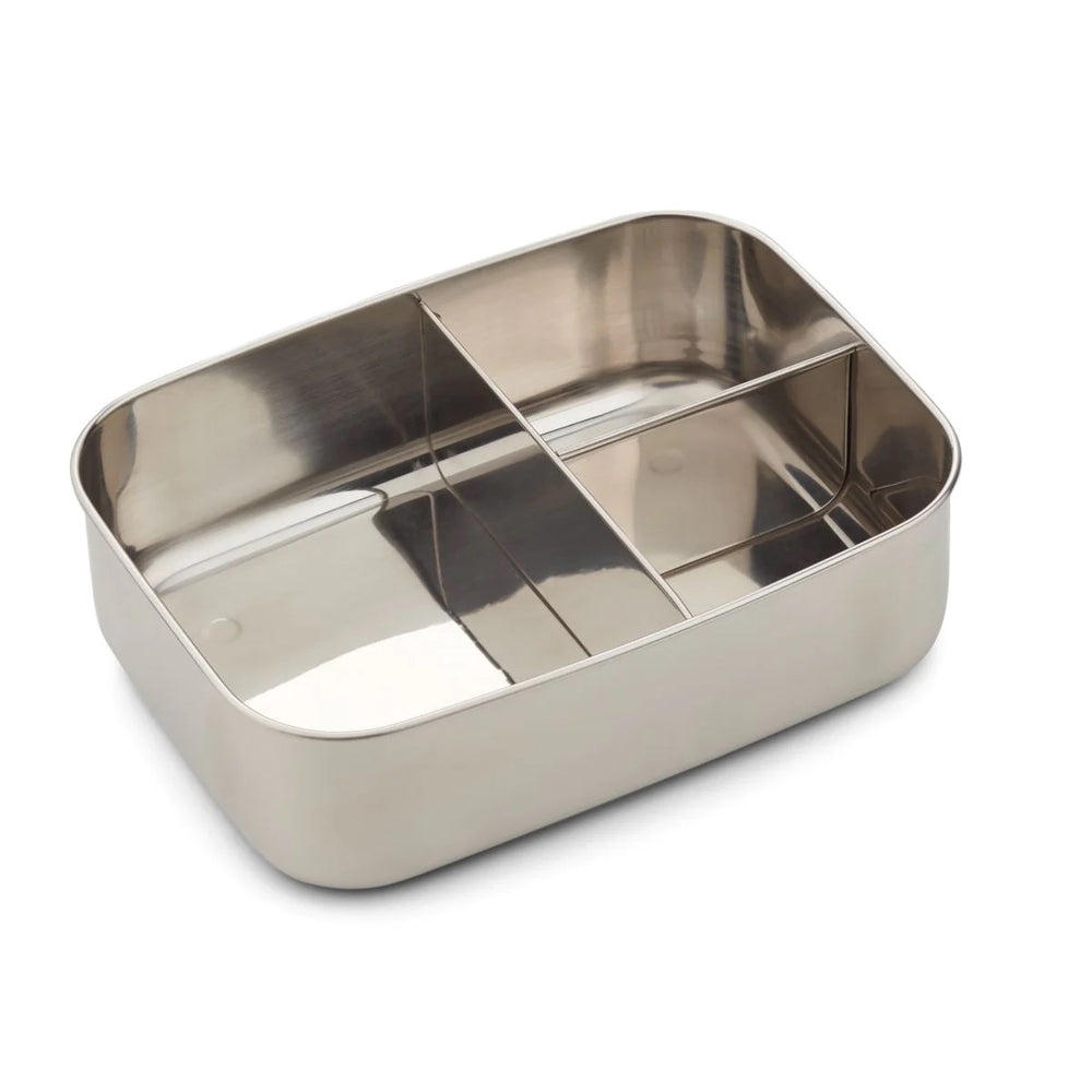De Liewood nina lunchbox dino dusty mint is ideaal om je lunch in mee te nemen naar school of om snacks in te bewaren tijdens een dagje weg. Wat heel handig is aan de lunchbox is dat hij drie compartimenten heeft. VanZus.